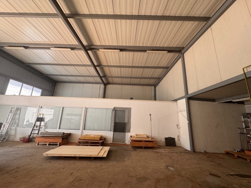 Продава  Склад град Стара Загора , Индустриална зона - запад , 303 кв.м | 87781195 - изображение [4]