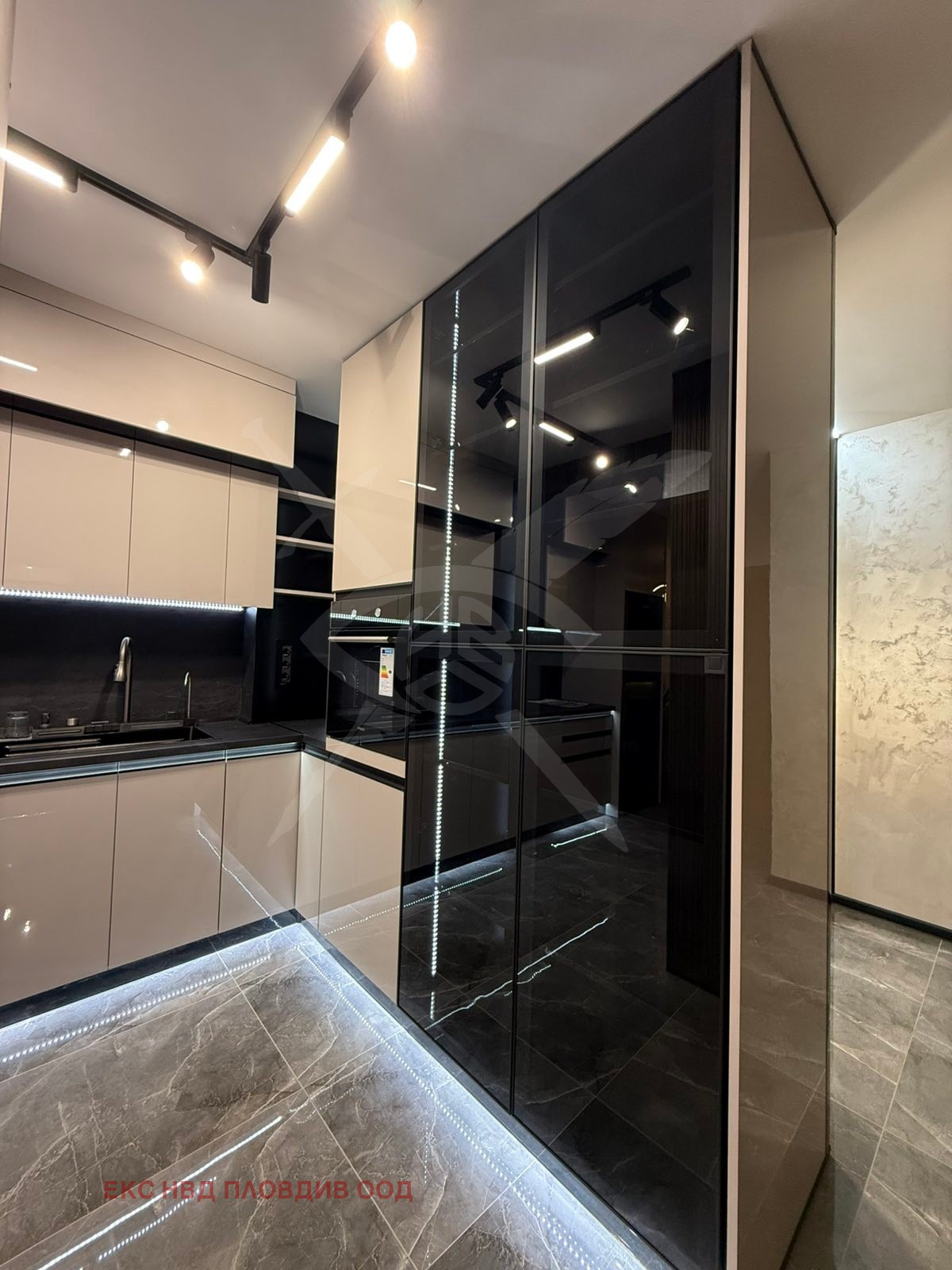 Продава 3-СТАЕН, гр. Пловдив, Съдийски, снимка 2 - Апартаменти - 54328254