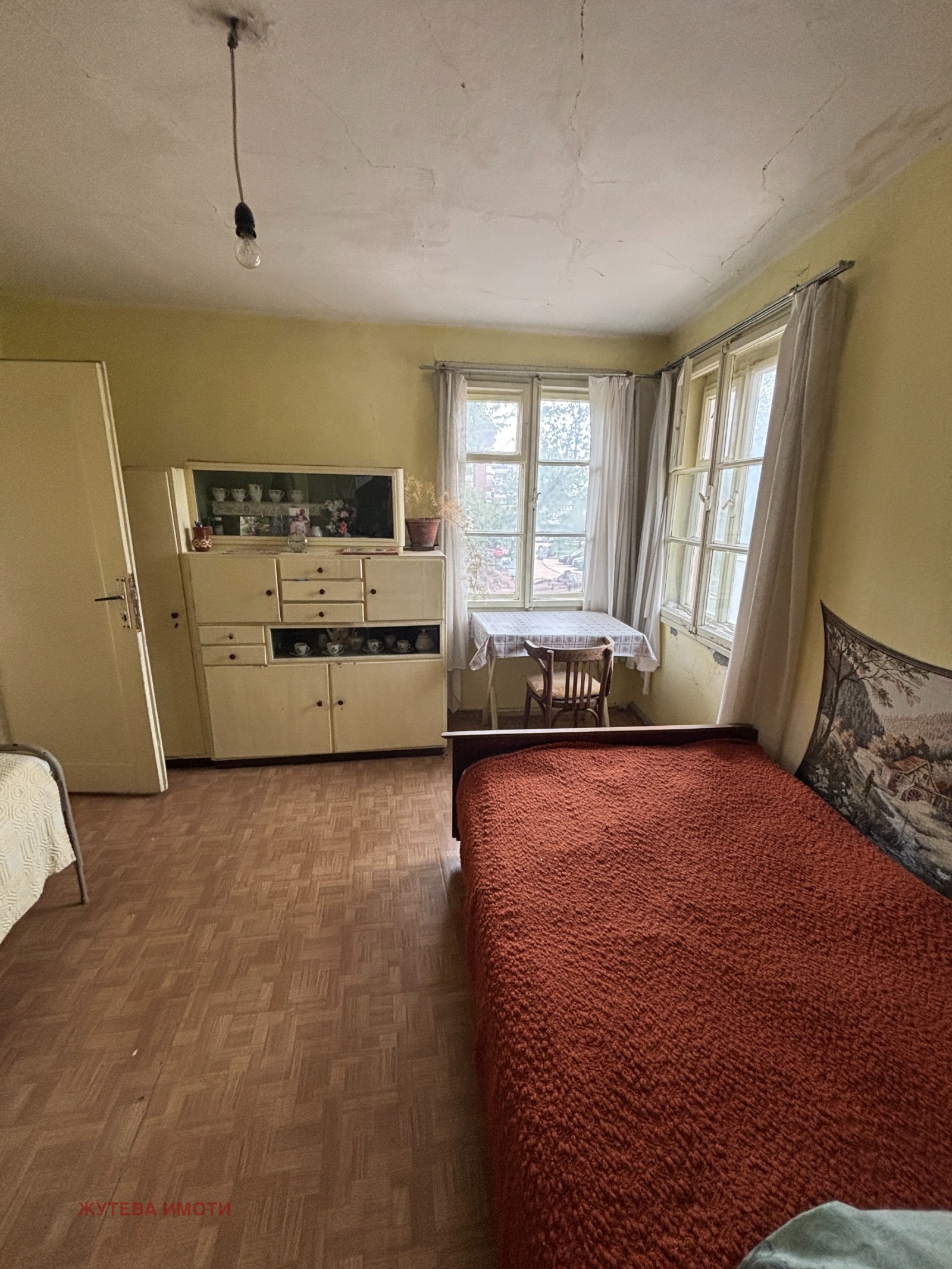 Продава КЪЩА, гр. Карлово, област Пловдив, снимка 15 - Къщи - 54532066