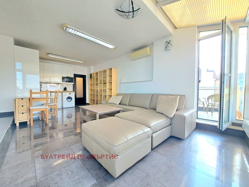 Na prodej  1 ložnice Sofia , Centar , 70 m2 | 22878935 - obraz [2]