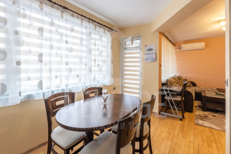 Продава 2-СТАЕН, гр. Варна, Погреби, снимка 2 - Апартаменти - 52640164