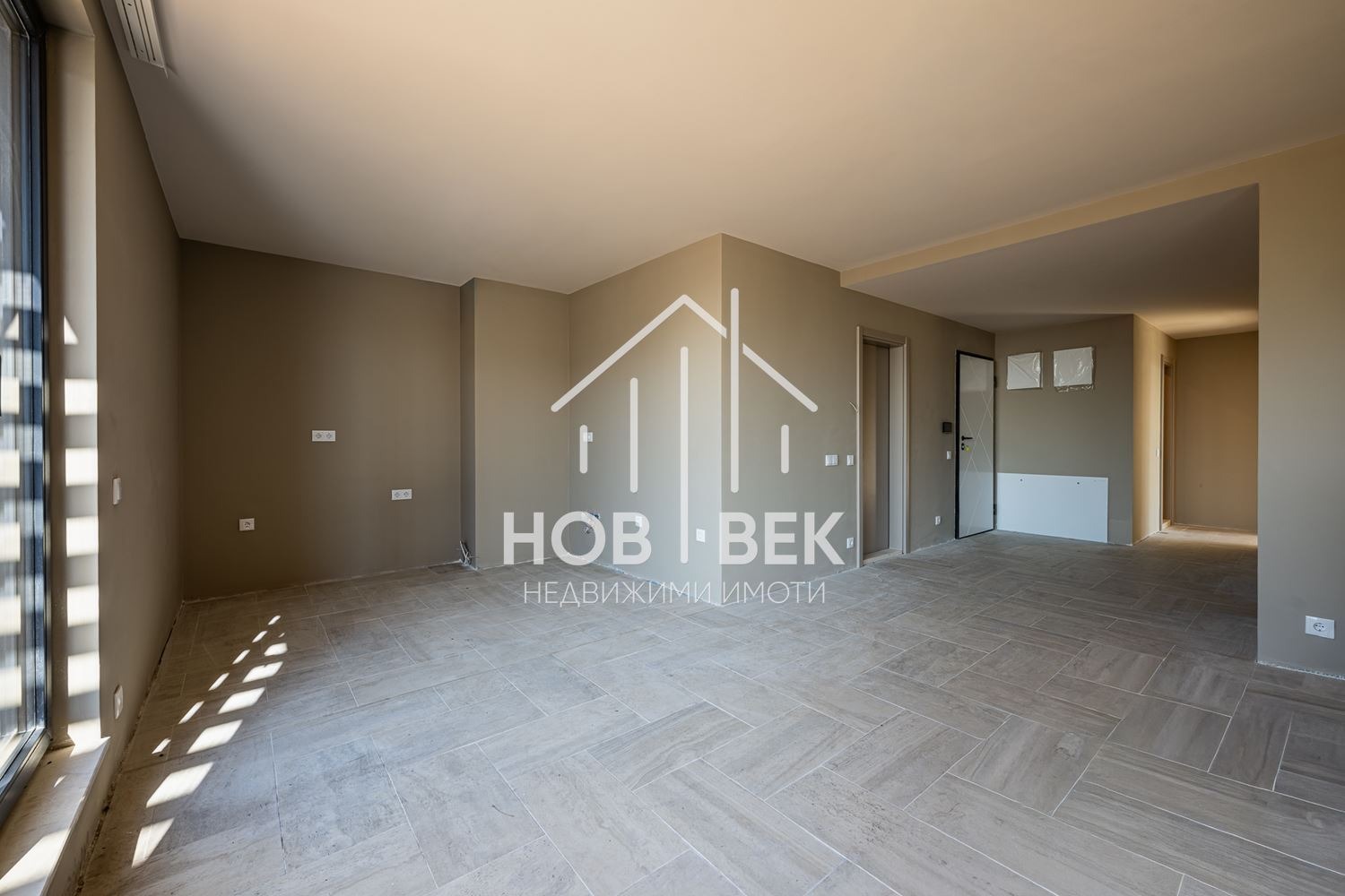 Продава 3-СТАЕН, гр. Варна, Свети Никола, снимка 2 - Апартаменти - 55788484