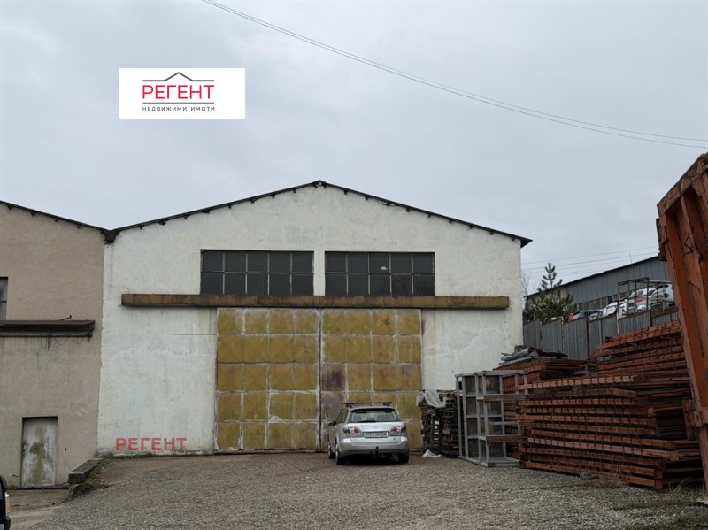 Продава ПРОМ. ПОМЕЩЕНИЕ в град Габрово, Промишлена зона - 629 кв.м / 350 000 € » 684 540.50 лв., РЕГЕНТ