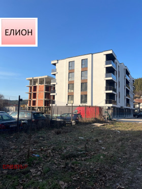 Продава 2-СТАЕН, гр. Перник, Изток