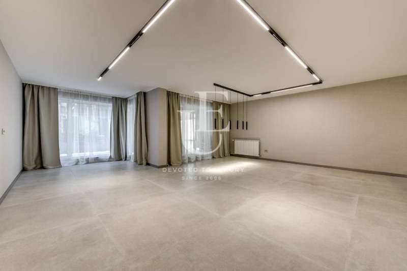 Продава  3-стаен, град София, Павлово •  439 750 EUR • ID 54072210 — holmes.bg - [1] 
