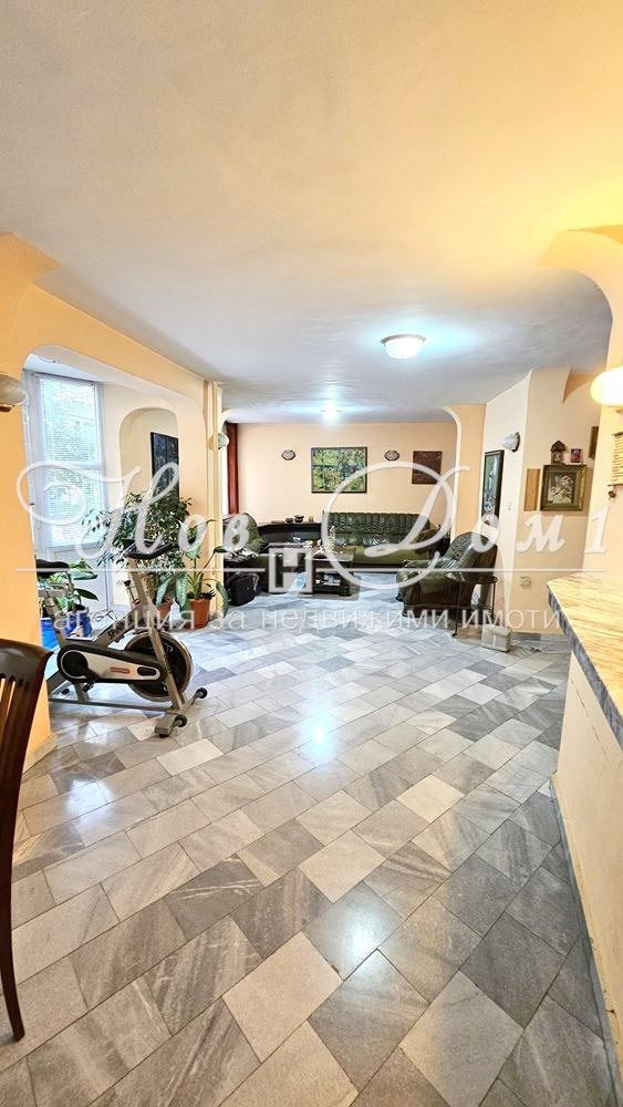 À venda  2 quartos Sofia , Belite brezi , 130 m² | 69653078