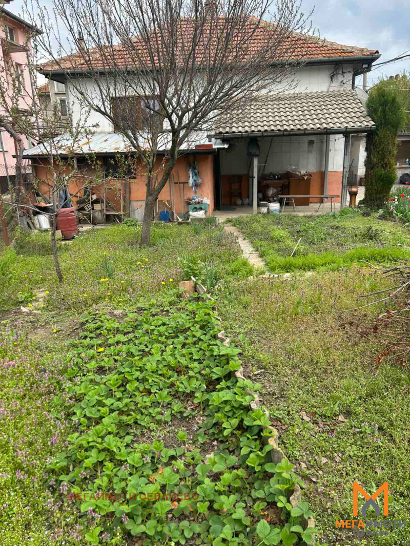 Продава КЪЩА, гр. Севлиево, област Габрово, снимка 3 - Къщи - 54081406