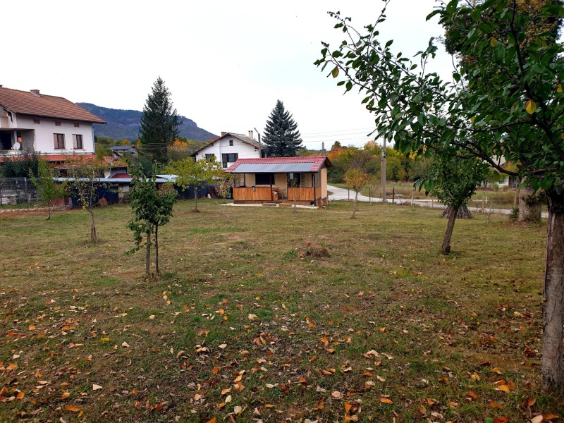 Продава ВИЛА, гр. Ябланица, област Ловеч, снимка 2 - Вили - 52128493