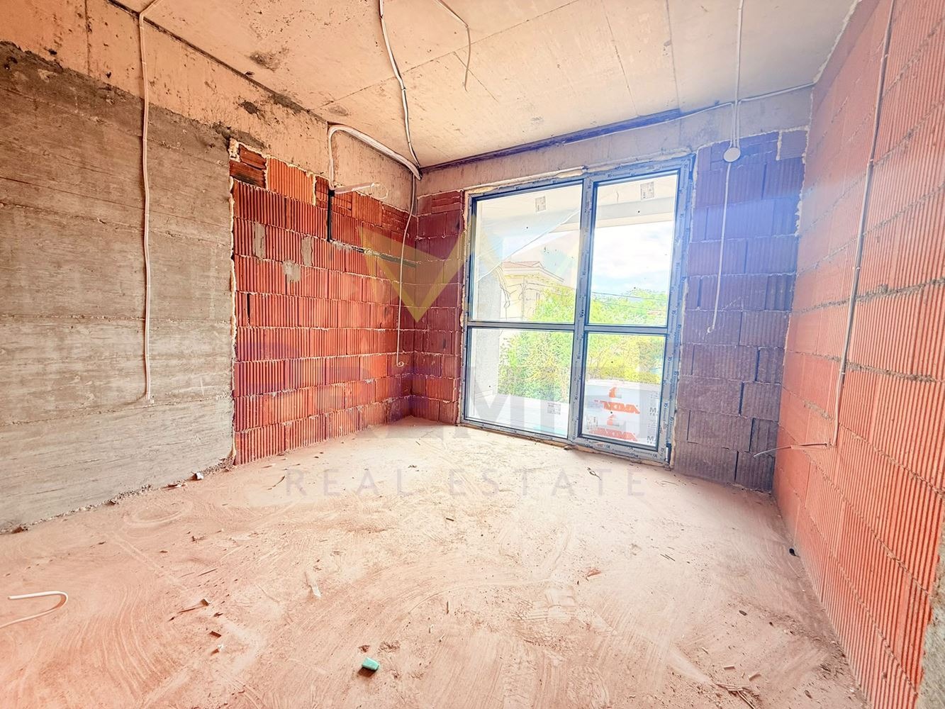 Продава 2-СТАЕН, гр. Варна, Изгрев, снимка 2 - Апартаменти - 55800630