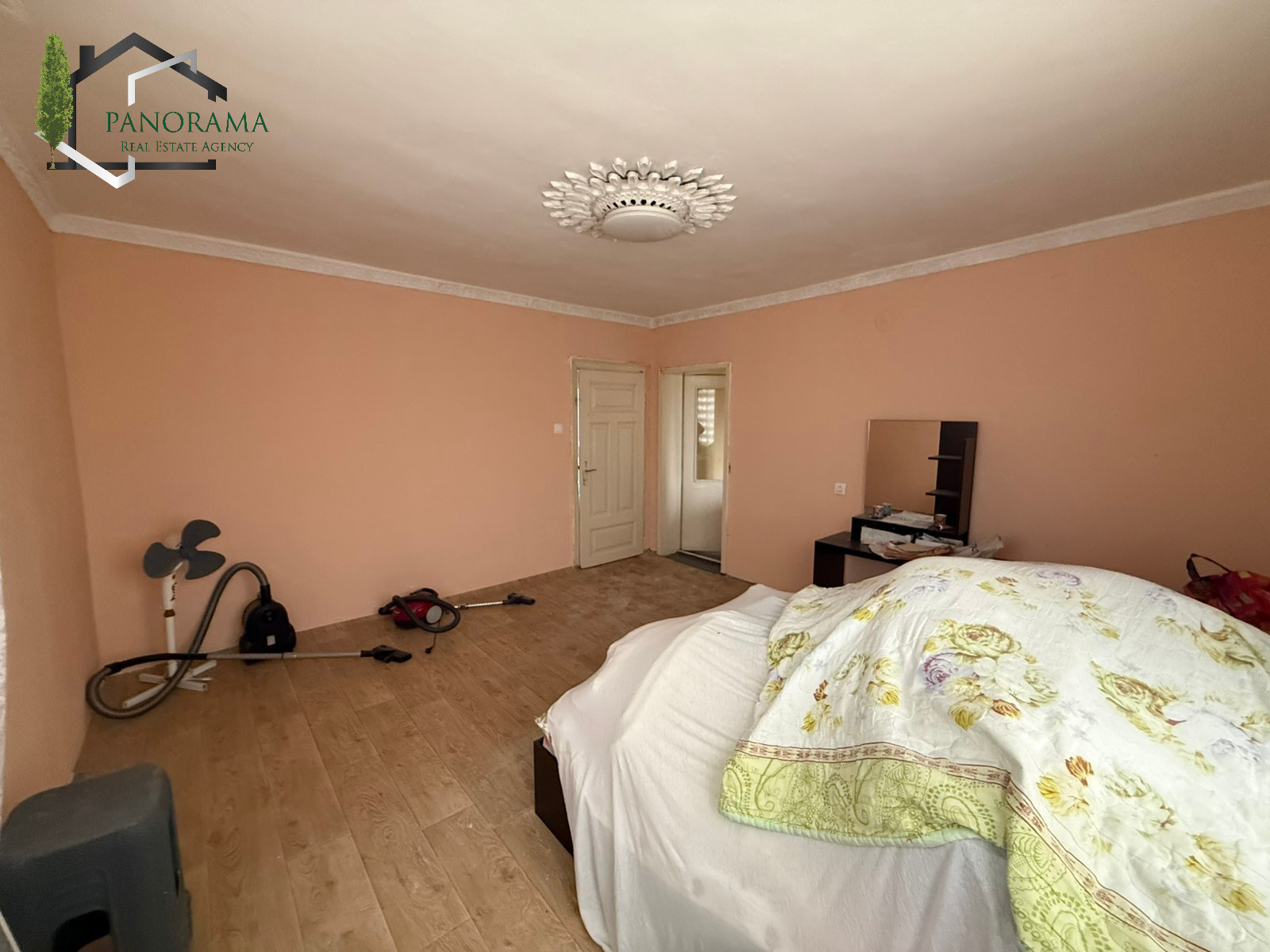 Продава КЪЩА, гр. Велики Преслав, област Шумен, снимка 7 - Къщи - 54292785