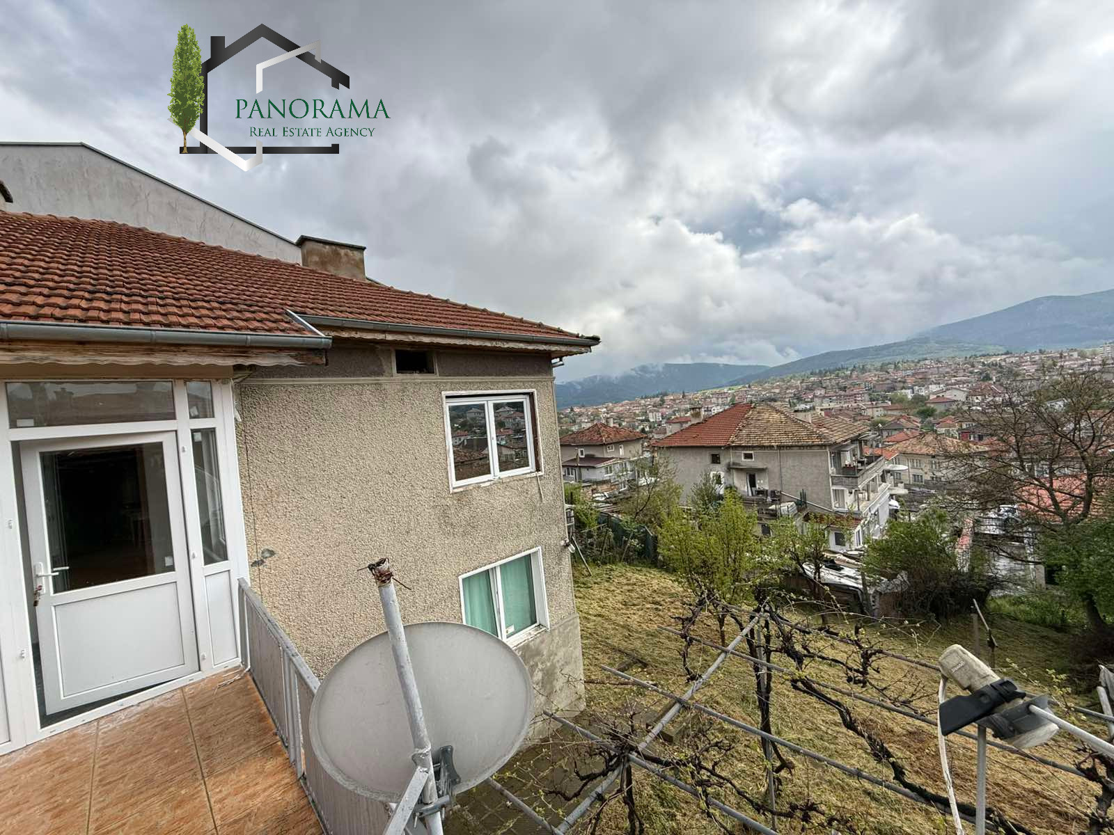 Продава КЪЩА, гр. Велики Преслав, област Шумен, снимка 4 - Къщи - 54292785