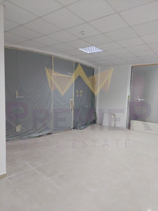 Na prodej  Kancelář Sofia , Studentski grad , 48 m2 | 60782736