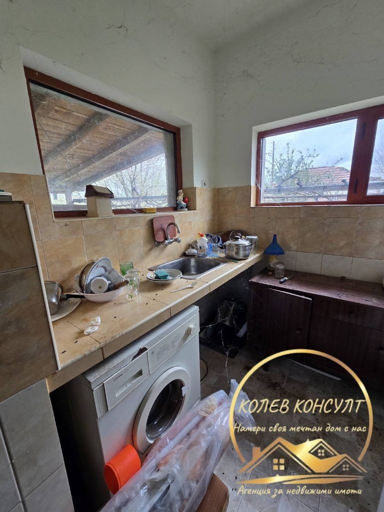 Продава КЪЩА, с. Караджалово, област Пловдив, снимка 7 - Къщи - 54085109