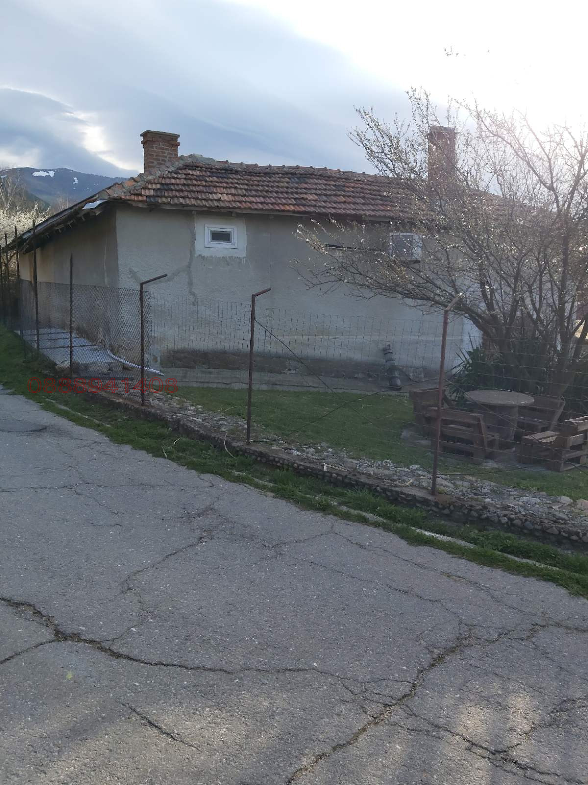 Продава КЪЩА, с. Антон, област София област, снимка 2 - Къщи - 54078444