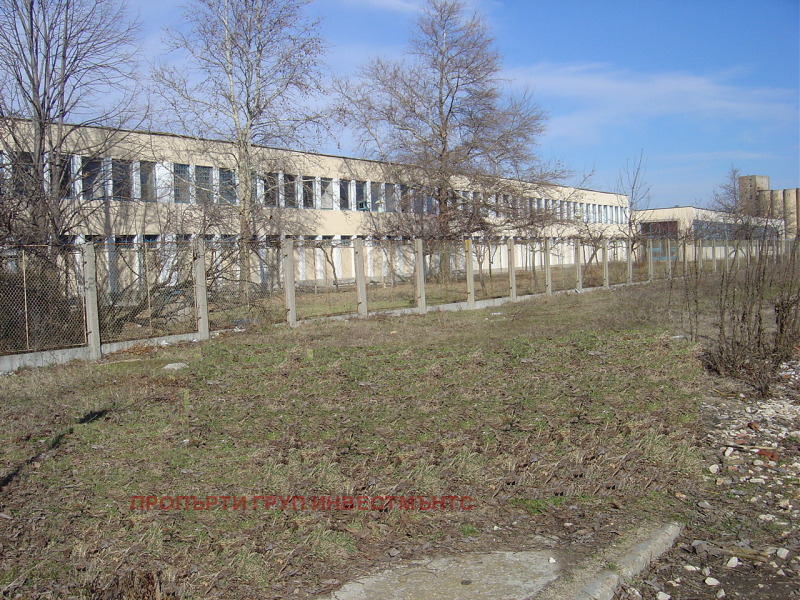 Продава ПАРЦЕЛ в област Плевен, гр. Пордим - 15400 кв.м / 900 000 € » 1 760 247.00 лв., ПРОПЪРТИ ГРУП ИНВЕСТМЪНТС