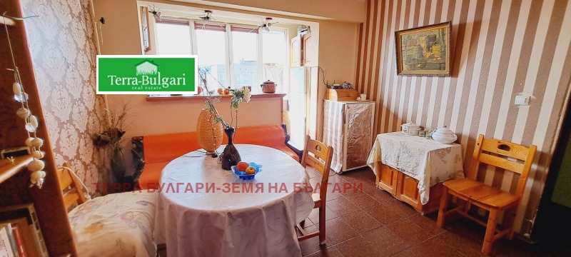 Продава 2-СТАЕН, гр. Перник, Изток, снимка 5 - Aпартаменти - 49106059