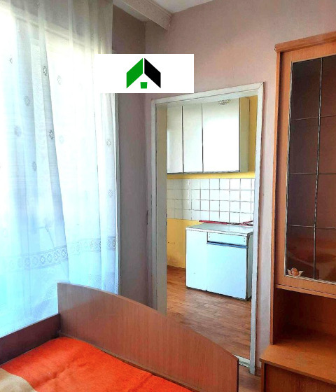 Продава 3-СТАЕН, гр. Нови пазар, област Шумен, снимка 2 - Апартаменти - 51559291