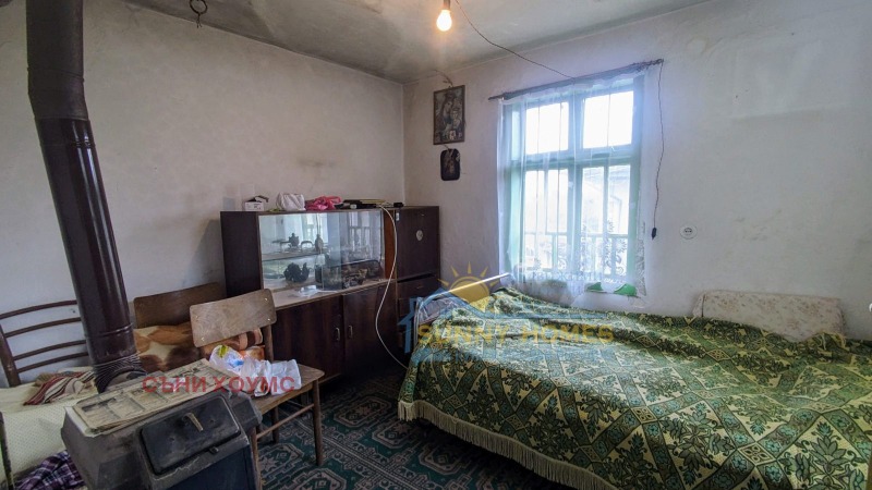 Продава КЪЩА, с. Джулюница, област Велико Търново, снимка 5 - Къщи - 52727442