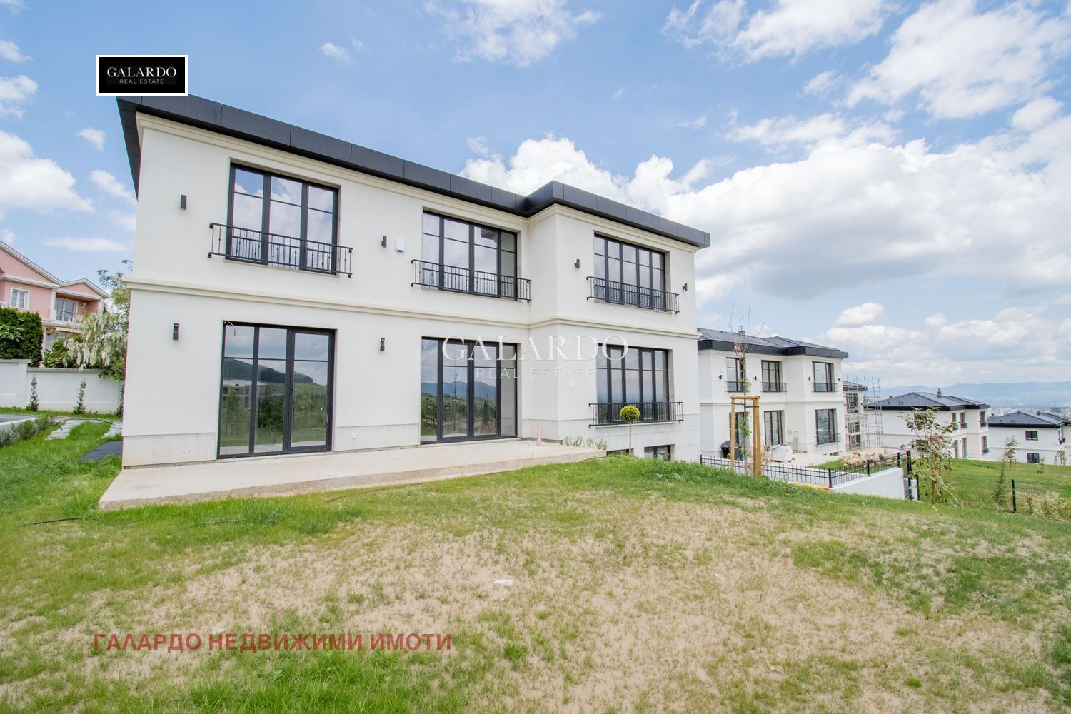 Продава КЪЩА, гр. София, Симеоново, снимка 2 - Къщи - 50294723