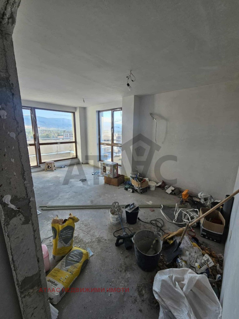 Til salgs  1 soverom Plovdiv , Kjusjuk Parisj , 65 kvm | 78720601 - bilde [2]