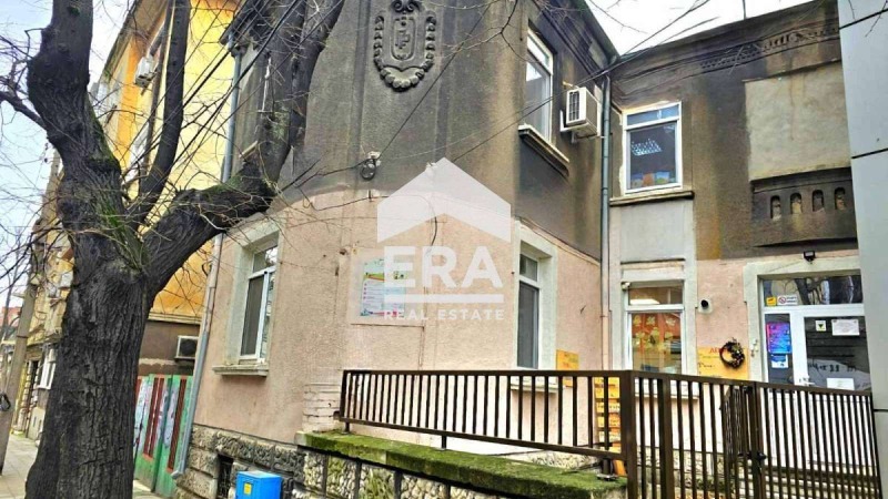 Продава КЪЩА, град Русе, Център • 300000 € / 586749.00 лв. • 43129497 1