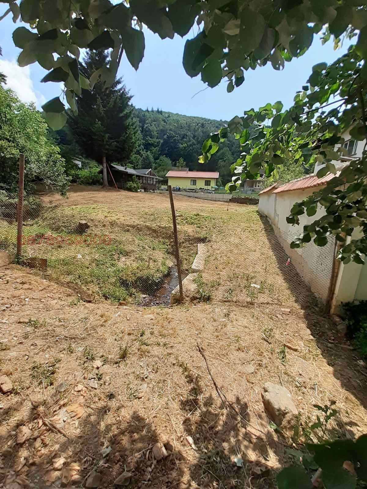 Продава ВИЛА, гр. Ботевград, област София област, снимка 2 - Вили - 53731139