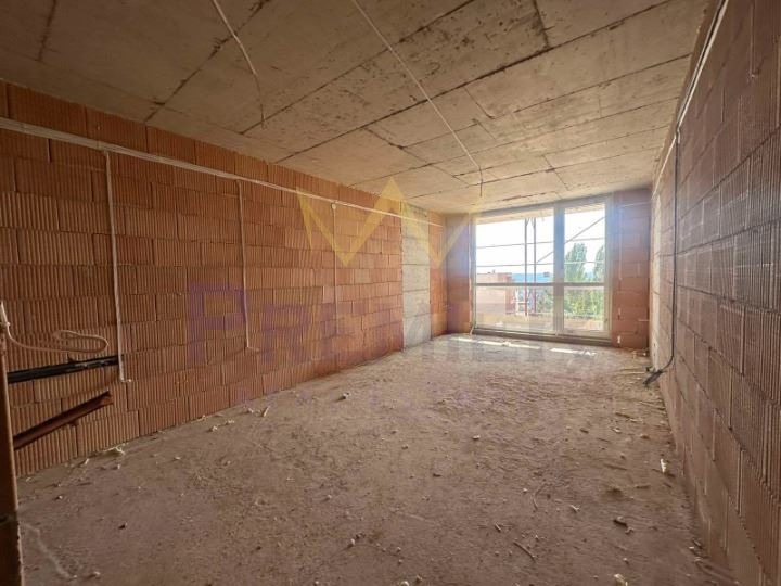In vendita  2 camere da letto Varna , Vazragdane 3 , 96 mq | 71948686
