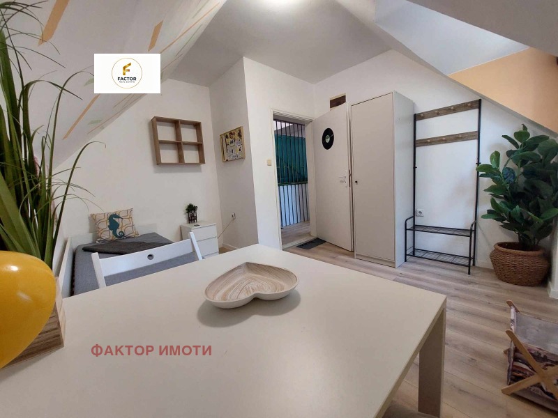 Продава 3-СТАЕН в град Варна, Лятно кино Тракия - 54 кв.м / 79 500 € » 155 488.49 лв., ФАКТОР ИМОТИ