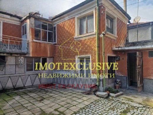 На продаж  Будинок Пловдив , Христо Смирненски , 140 кв.м | 18158547