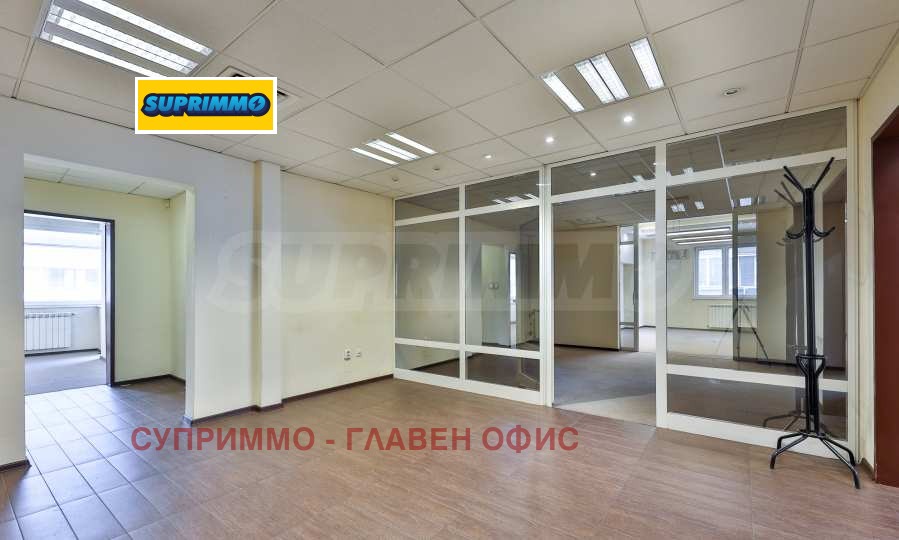 Продава ОФИС, гр. София, Център, снимка 2 - Офиси - 56576809