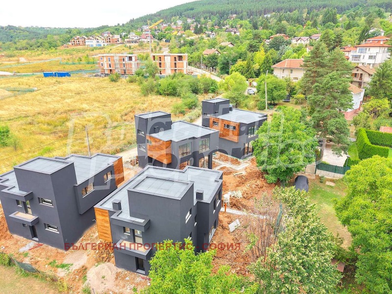 Продава  Къща град София , в.з.Малинова долина - Герена , 256 кв.м | 49906352