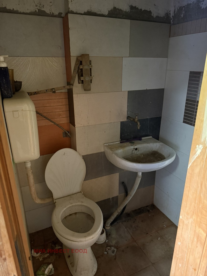 Продава  Гараж град Враца , Медковец , 25 кв.м | 57451268 - изображение [4]