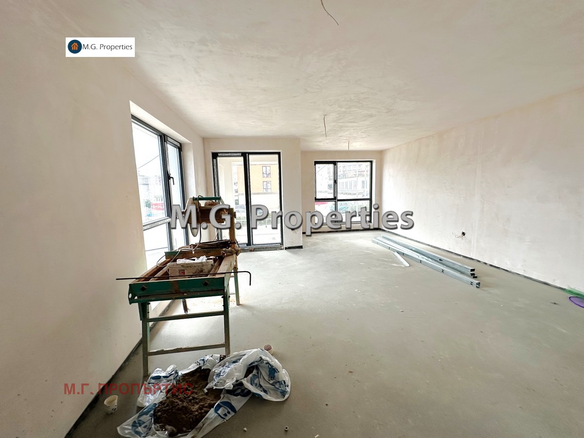 Продава 4-СТАЕН, гр. Варна, к.к. Св.Св. Константин и Елена, снимка 2 - Апартаменти - 54613911