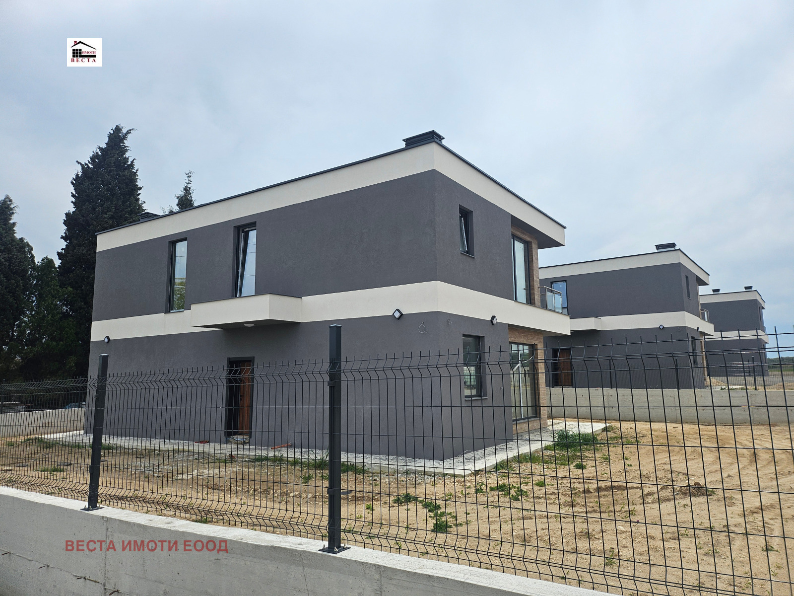 Продава КЪЩА, гр. Варна, с. Звездица, снимка 2 - Къщи - 54421820