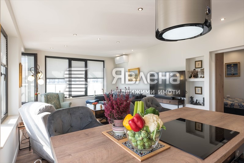 Продава  3-стаен град Варна , к.к. Св.Св. Константин и Елена , 101 кв.м | 32160431 - изображение [6]