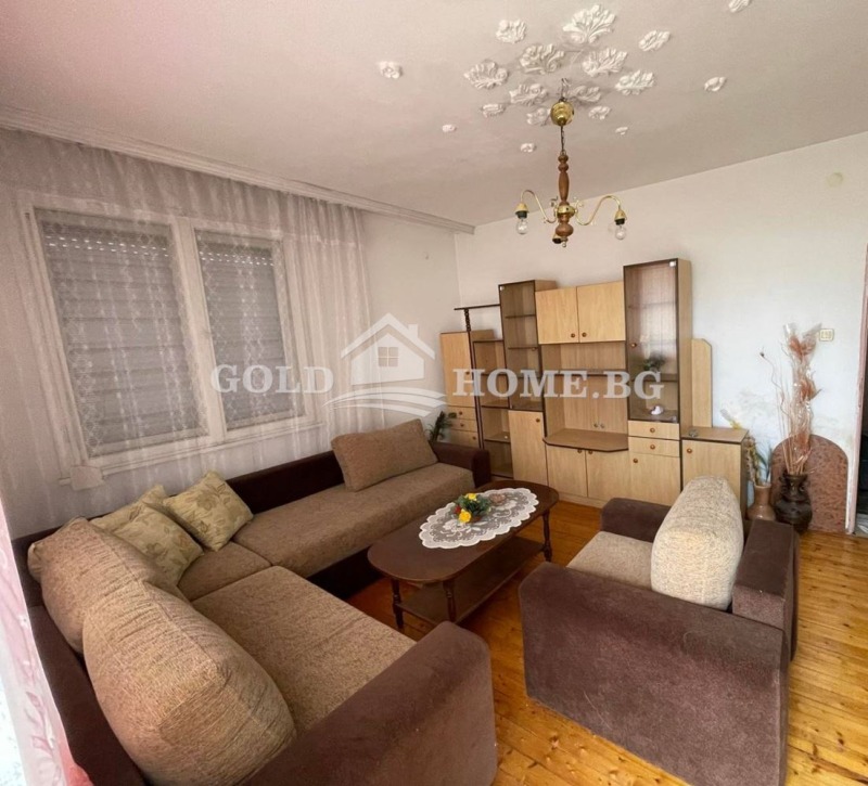 Продава  Етаж от къща, град Пловдив, Прослав •  149 900 EUR • ID 49066131 — holmes.bg - [1] 