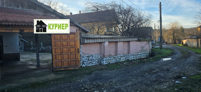 Продава КЪЩА, с. Николово, област Русе