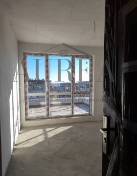 Продава  3-стаен, град Бургас