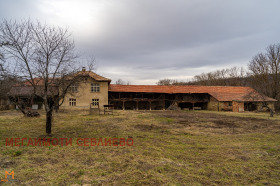 Casa Agatovo, região Gabrovo 1