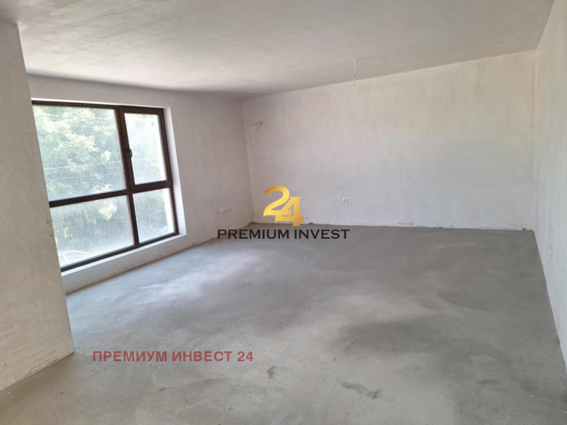 En venta  1 dormitorio Plovdiv , Komatevo , 87 metros cuadrados | 21017705