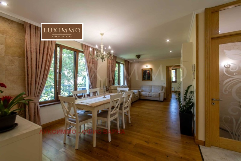 Продается  3 спальни Варна , Център , 282 кв.м | 85081787