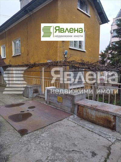 Продава ЕТАЖ ОТ КЪЩА, гр. София, Лозенец, снимка 3 - Етаж от къща - 49364886