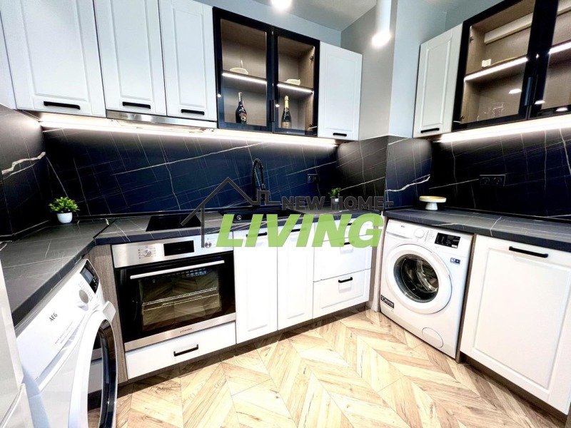 Продава  3-стаен град Пловдив , Христо Смирненски , 97 кв.м | 73981450 - изображение [8]