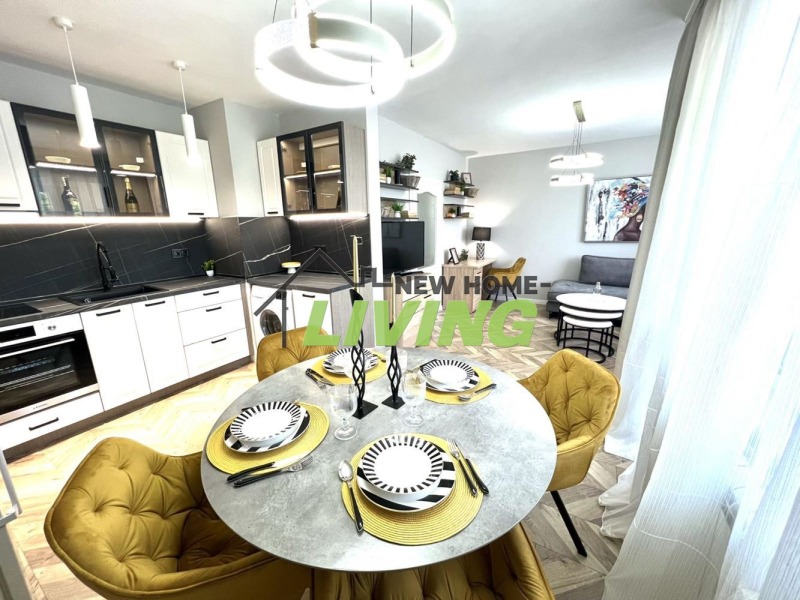 Продава  3-стаен град Пловдив , Христо Смирненски , 97 кв.м | 73981450