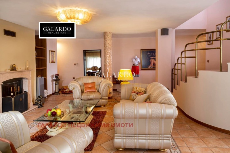 In vendita  3 camere da letto Sofia , Hladilnika , 260 mq | 10143196 - Immagine [2]