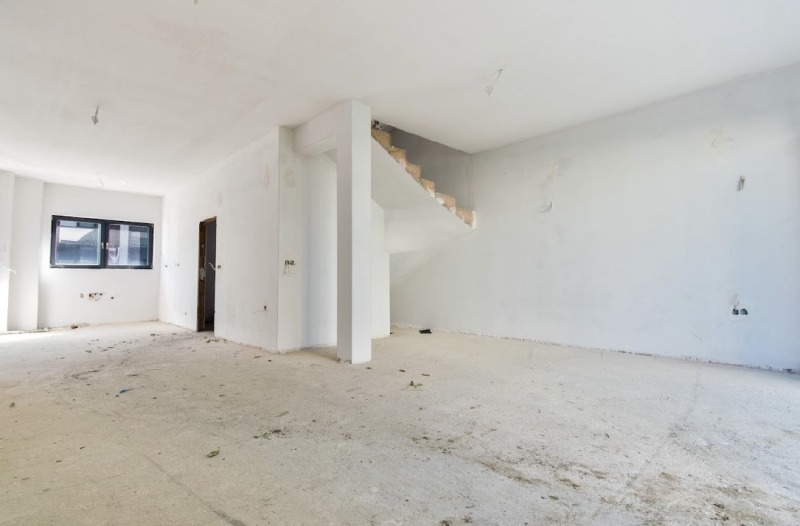 Продава КЪЩА, гр. Пловдив, Остромила, снимка 16 - Къщи - 52176569