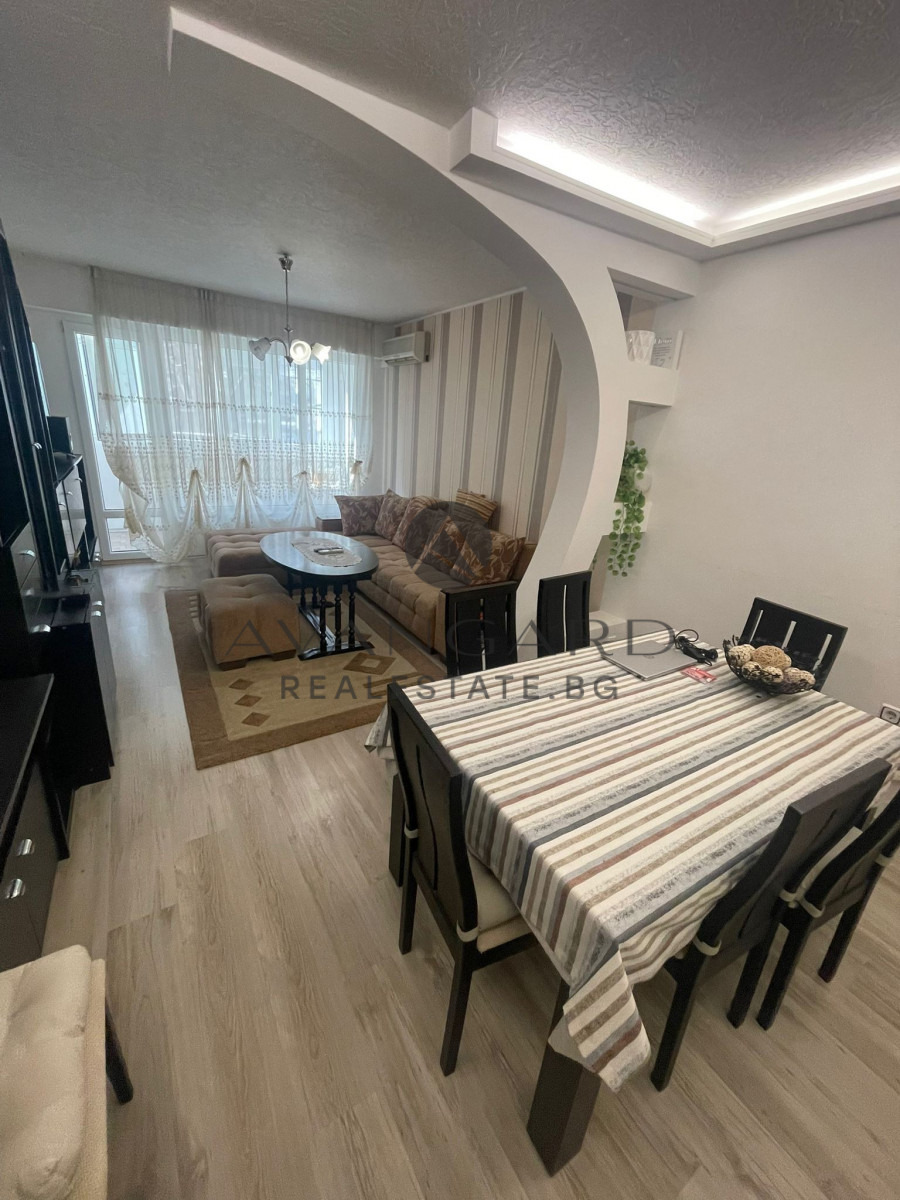 Продава 3-СТАЕН, гр. Пловдив, Кючук Париж, снимка 2 - Апартаменти - 53944544