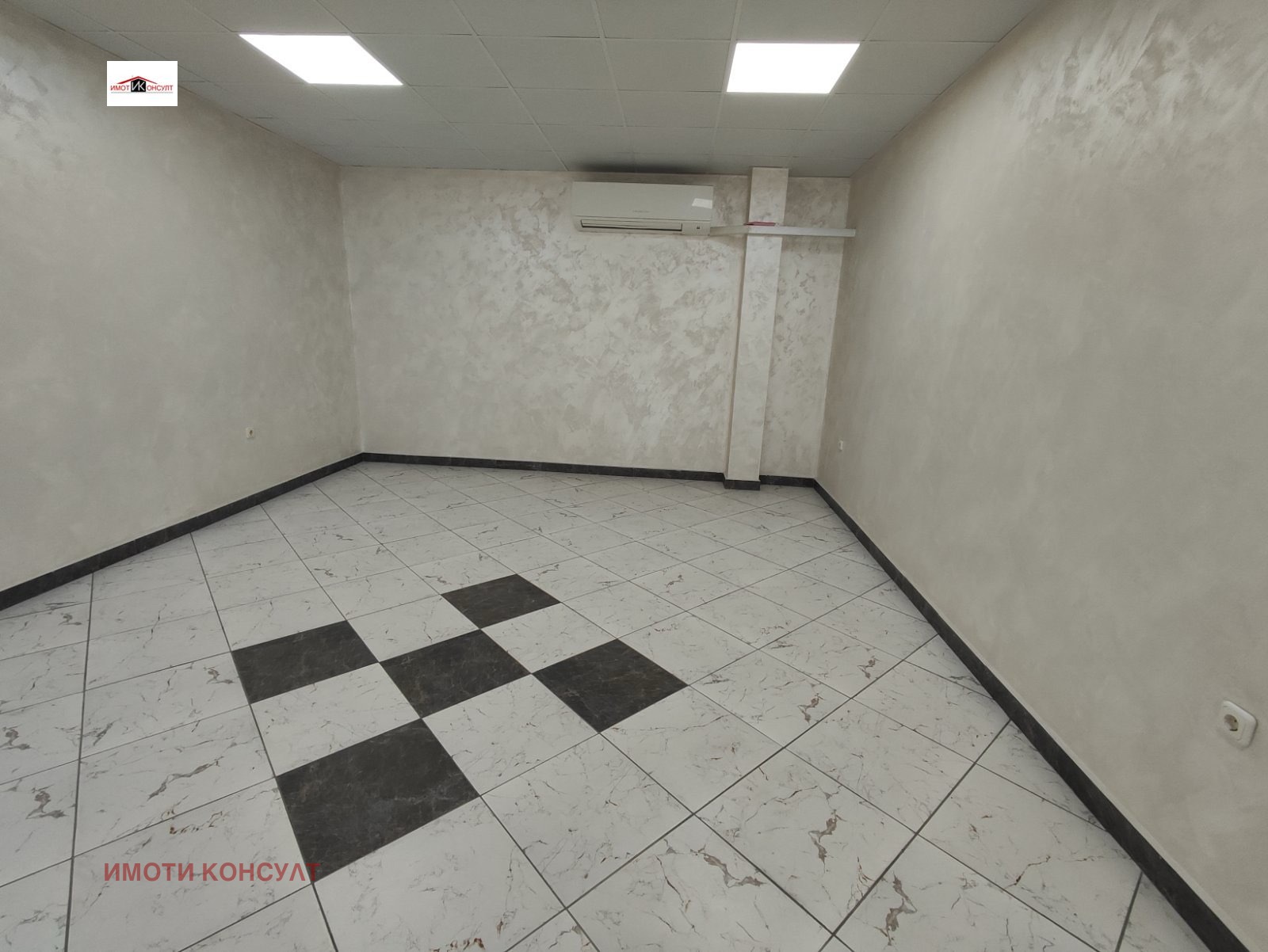 Продава МАГАЗИН, гр. Велико Търново, Колю Фичето, снимка 2 - Магазини - 53672967