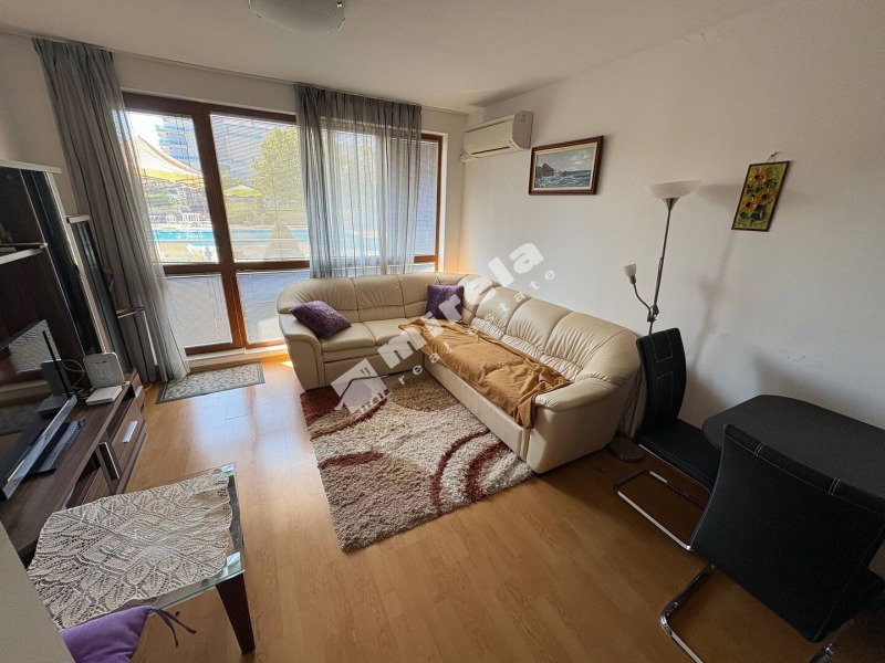 Продава  2-стаен област Бургас , с. Равда , 70 кв.м | 44889642