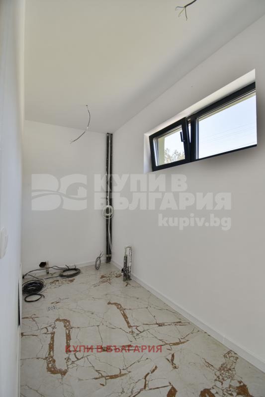 Продава КЪЩА, гр. Варна, м-т Ментешето, снимка 17 - Къщи - 48063990